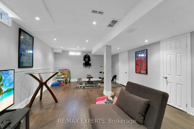 Additional property image - 10 Cassander Cres