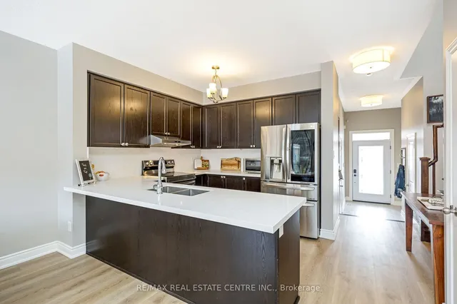 Additional image 16 of 743 Agnew Cres