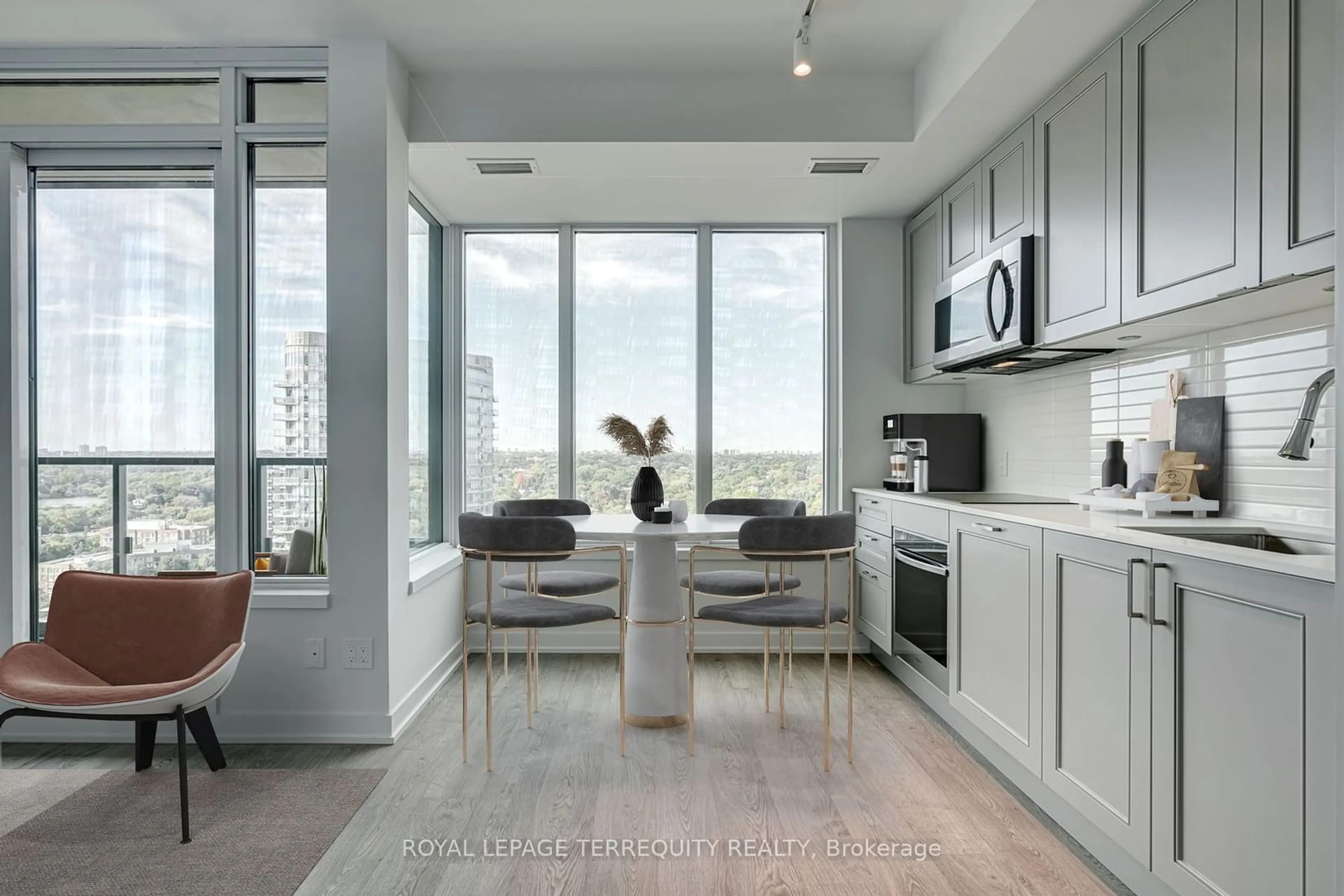 Open concept kitchen, unknown for 1926 Lake Shore Blvd #2716, Toronto Ontario M6S 0B1