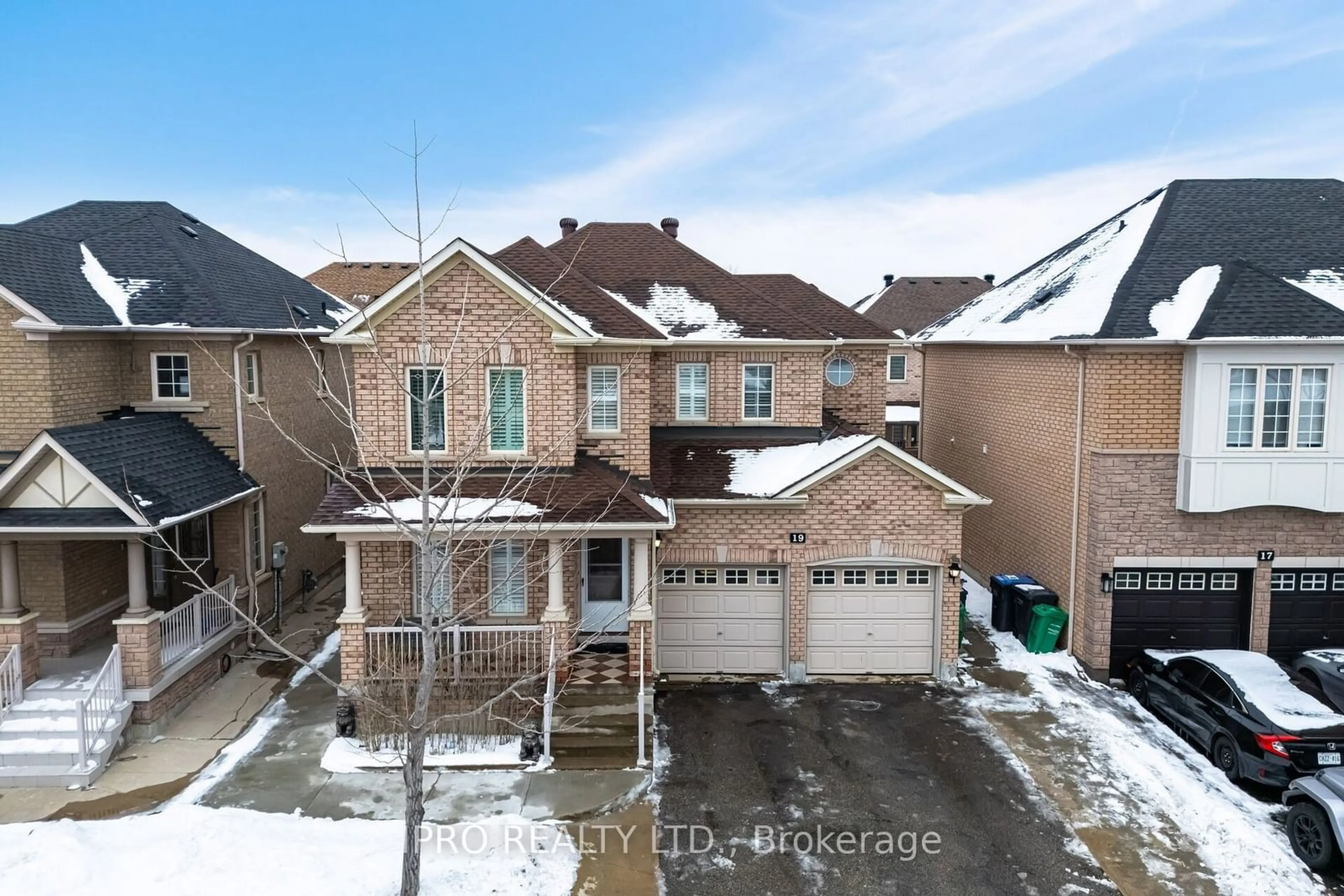 A pic from outside/outdoor area/front of a property/back of a property/a pic from drone, street for 19 Citronella Lane, Brampton Ontario L6R 3E8