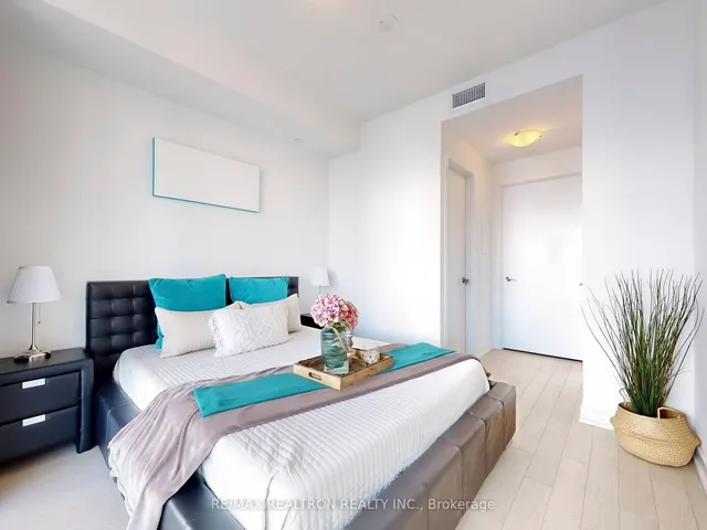 Additional property image - 10 Park Lawn Rd Unit 3709