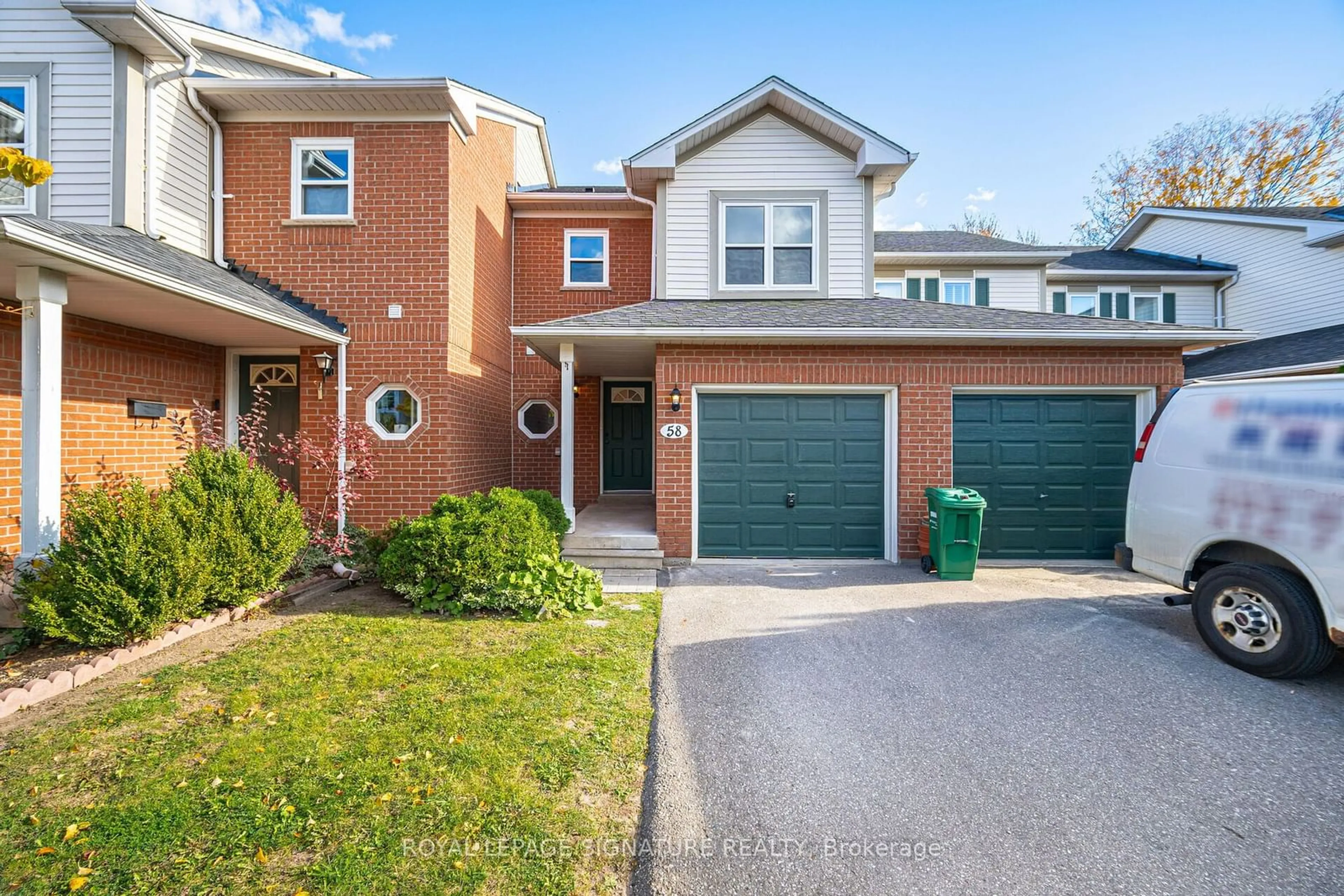 Home with brick exterior material, street for 5659 Glen Erin Dr #58, Mississauga Ontario L5M 5P2