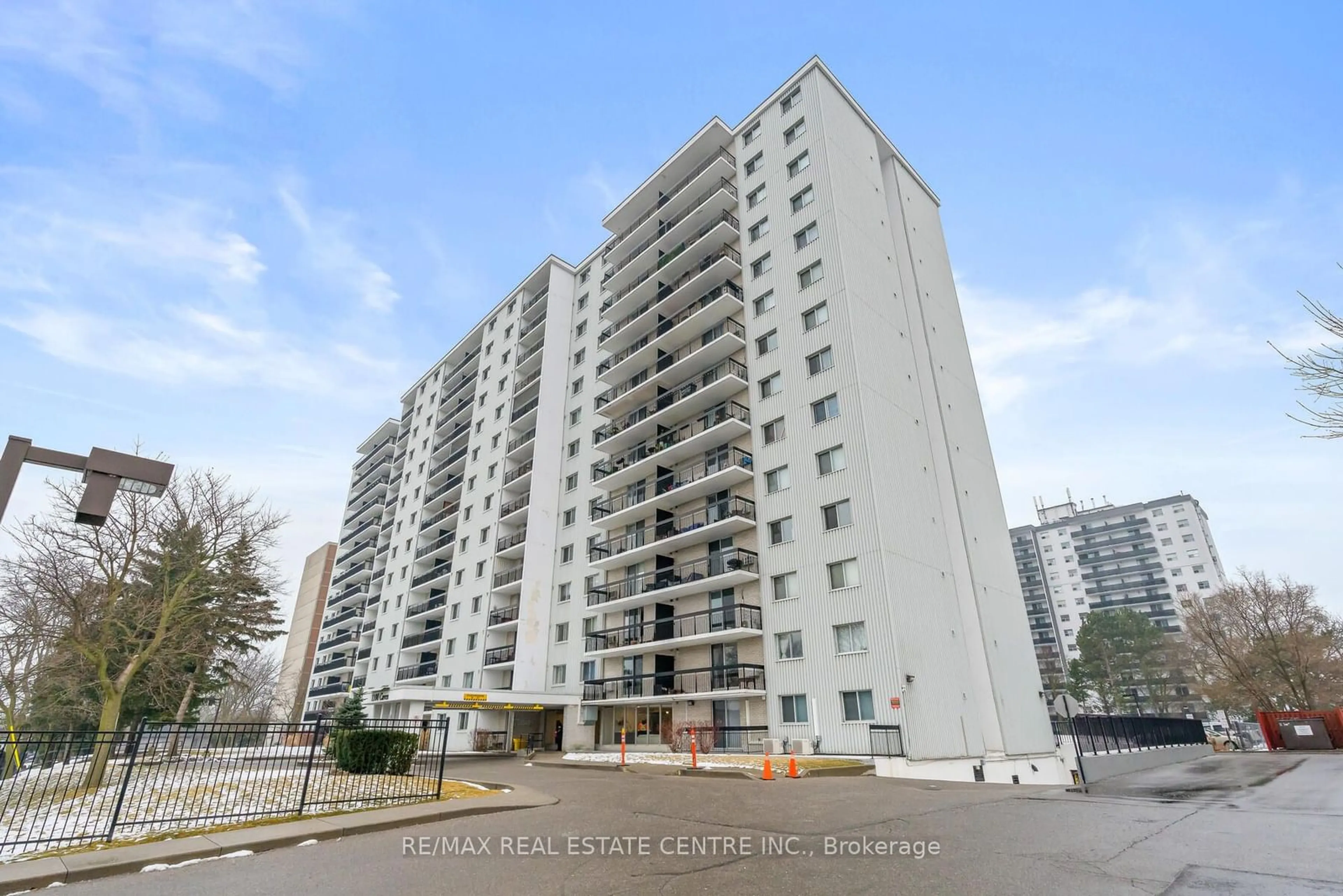 Unknown for 1100 Caven St #1110, Mississauga Ontario L5G 4N3