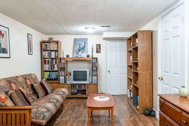 Additional property image - 2154 CLIPPER Cres