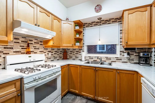 Additional property image - 2154 CLIPPER Cres