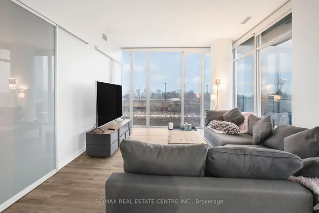 Additional image 32 of 105 The Queensway Ave Unit 303