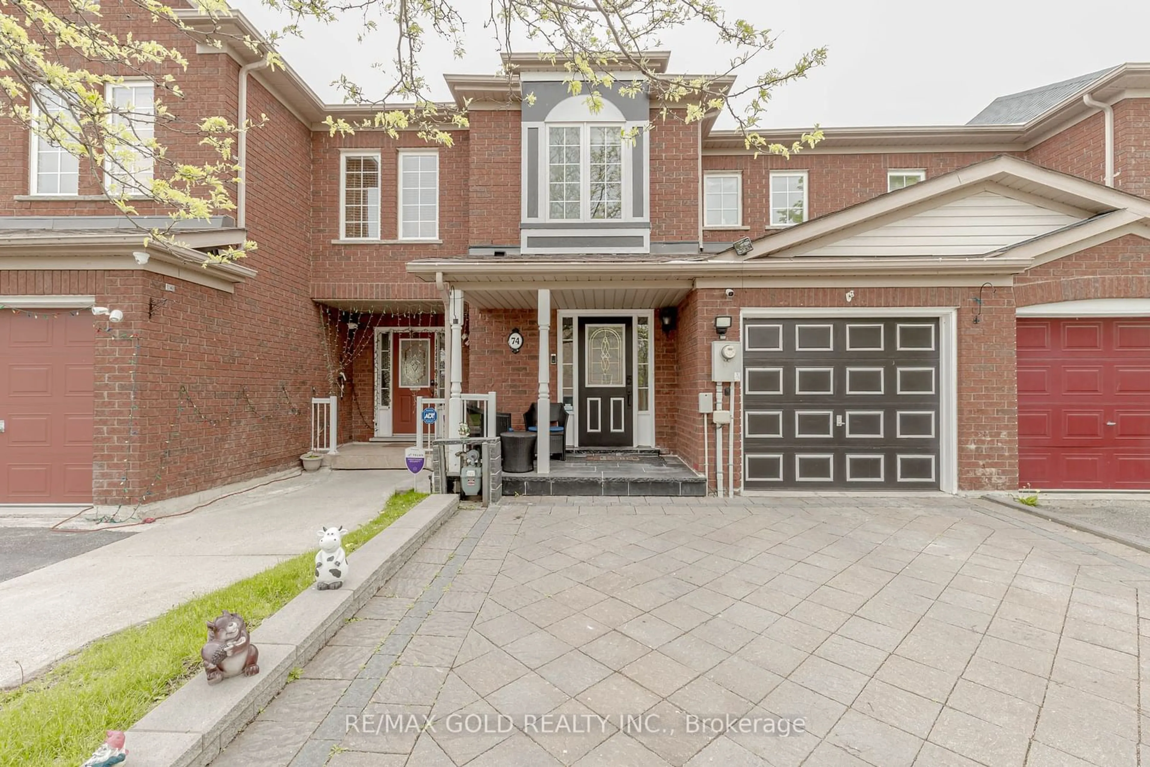 Home with brick exterior material, street for 74 Monaco Crt, Brampton Ontario L7A 1X5