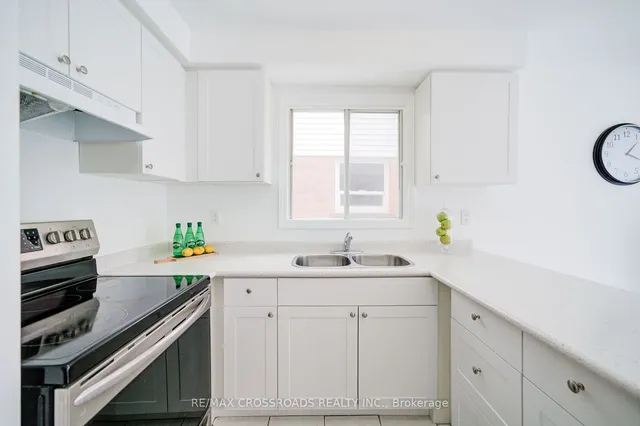 Additional property image - 115 Ecclestone Dr