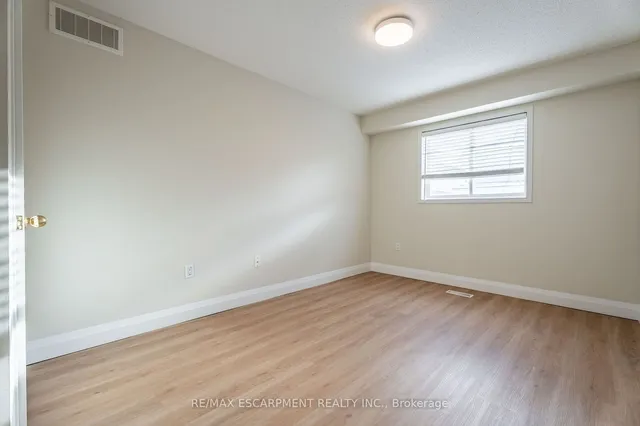 Additional property image - 1292 Inglehart Dr