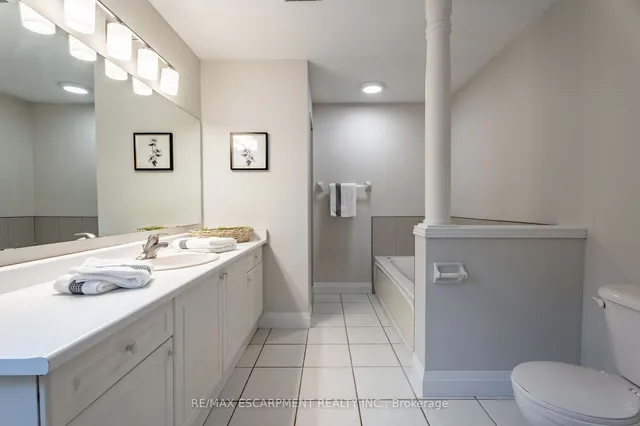 Additional property image - 1292 Inglehart Dr