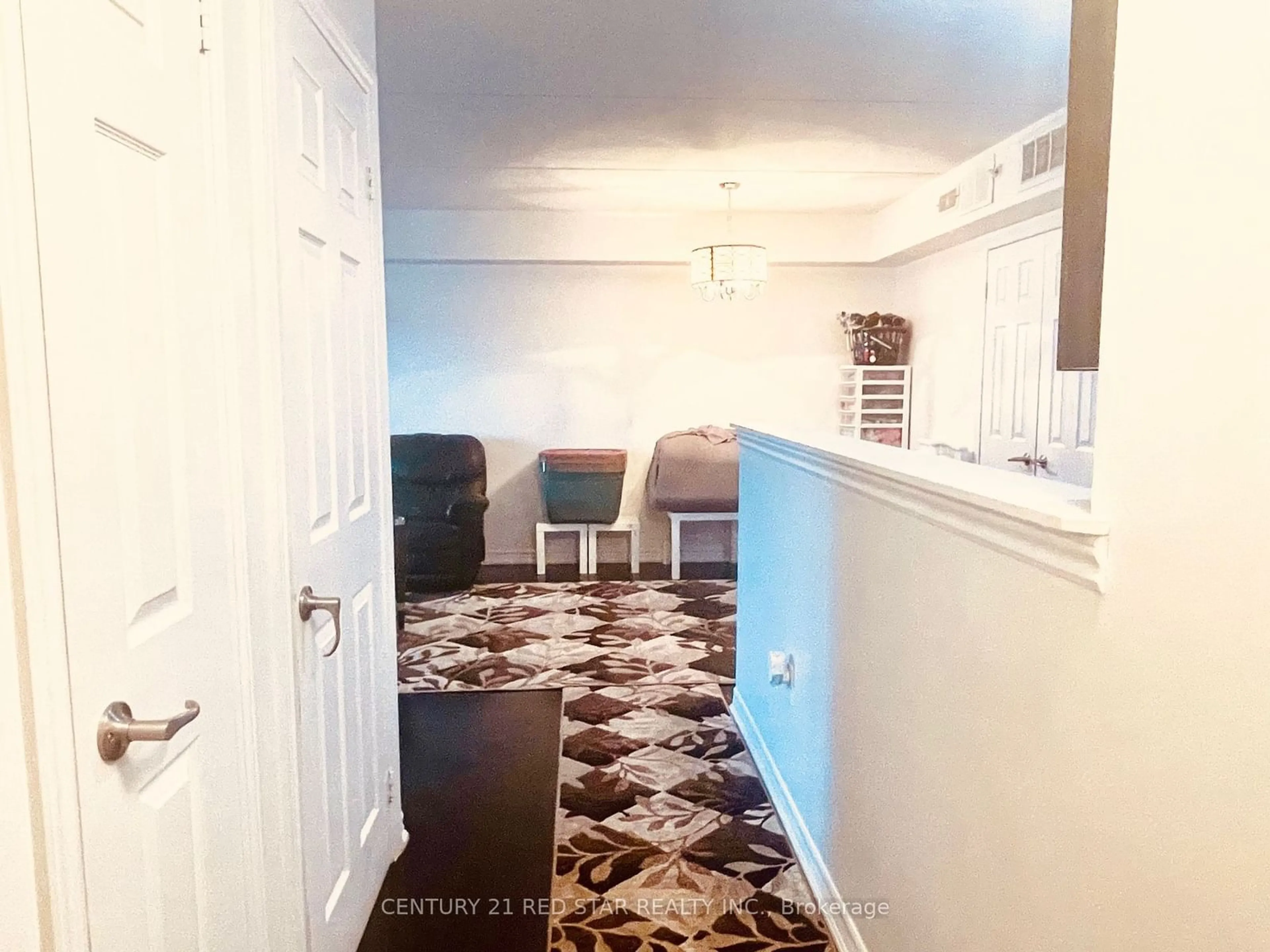 Indoor entryway for 1370 MAIN St #204, Milton Ontario L9T 7S8