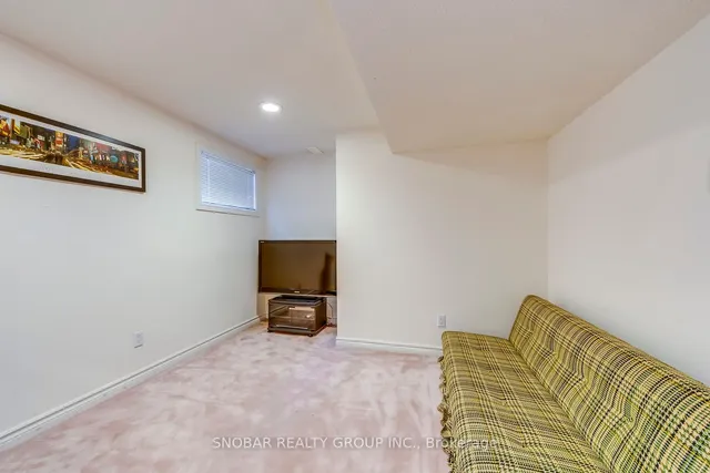 Additional property image - 214 Gamma St