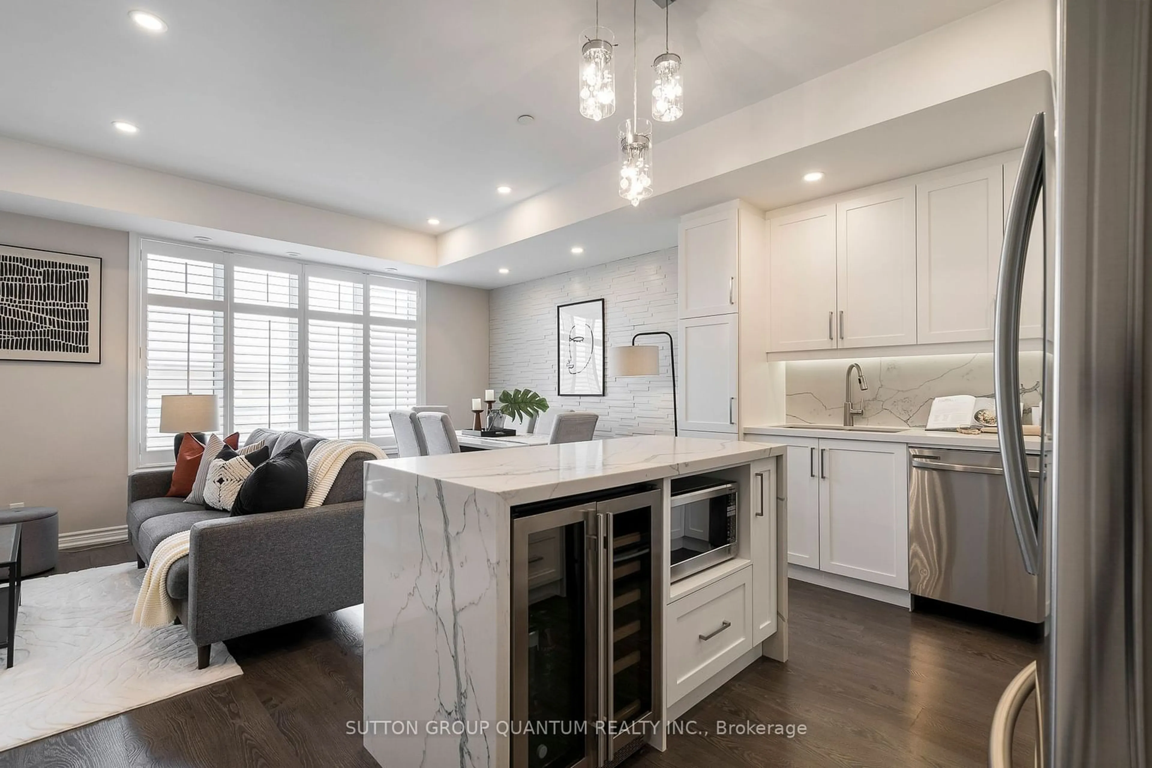 Open concept kitchen, ceramic/tile floor for 145 Long Branch Ave #15, Toronto Ontario M8W 0A9