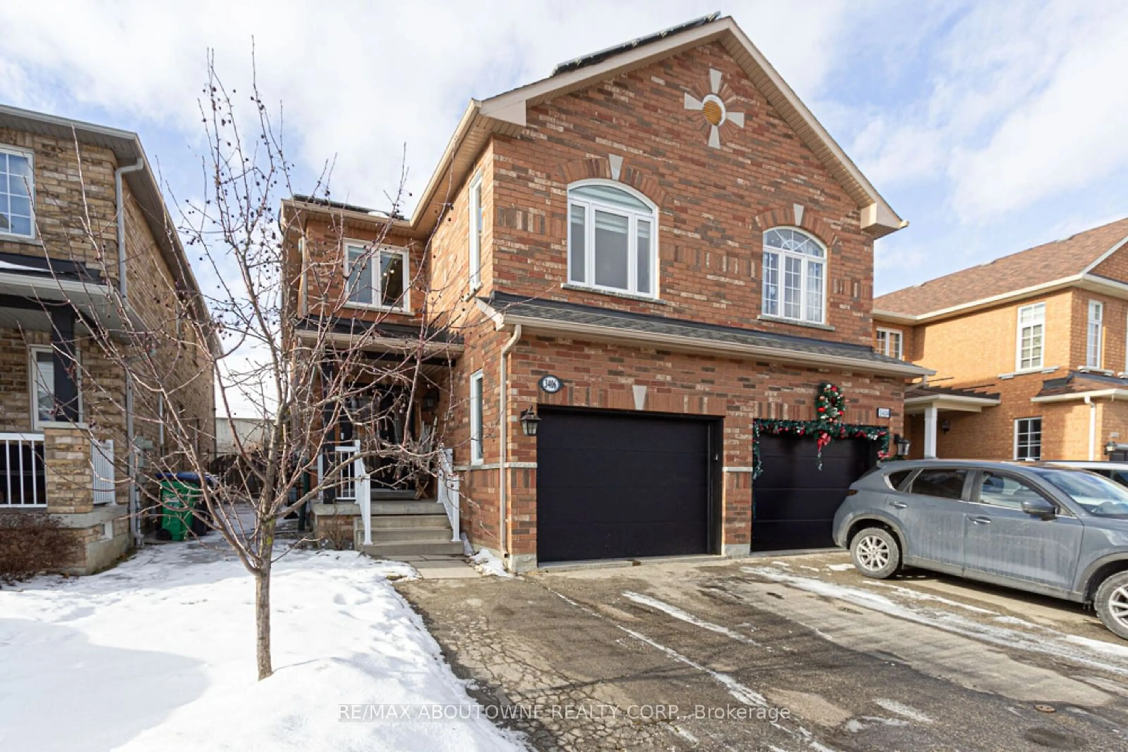 Home with brick exterior material, street for 3406 Crimson King Circ, Mississauga Ontario L5N 8M9