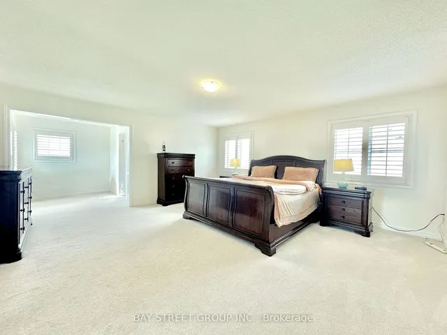 Additional property image - 1429 Laurier Ave