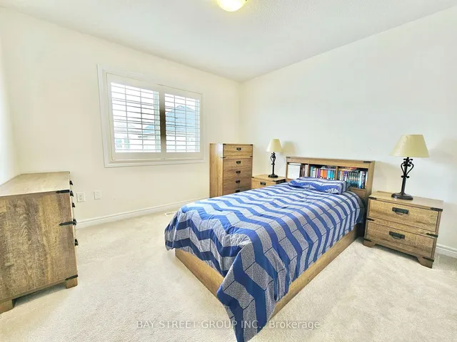 Additional property image - 1429 Laurier Ave