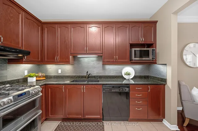 Additional property image - 2243 TURNBERRY Rd Unit 18