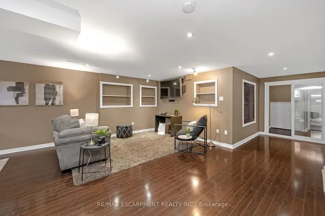 Additional property image - 2243 TURNBERRY Rd Unit 18