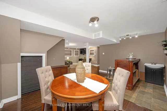 Additional property image - 2243 TURNBERRY Rd Unit 18