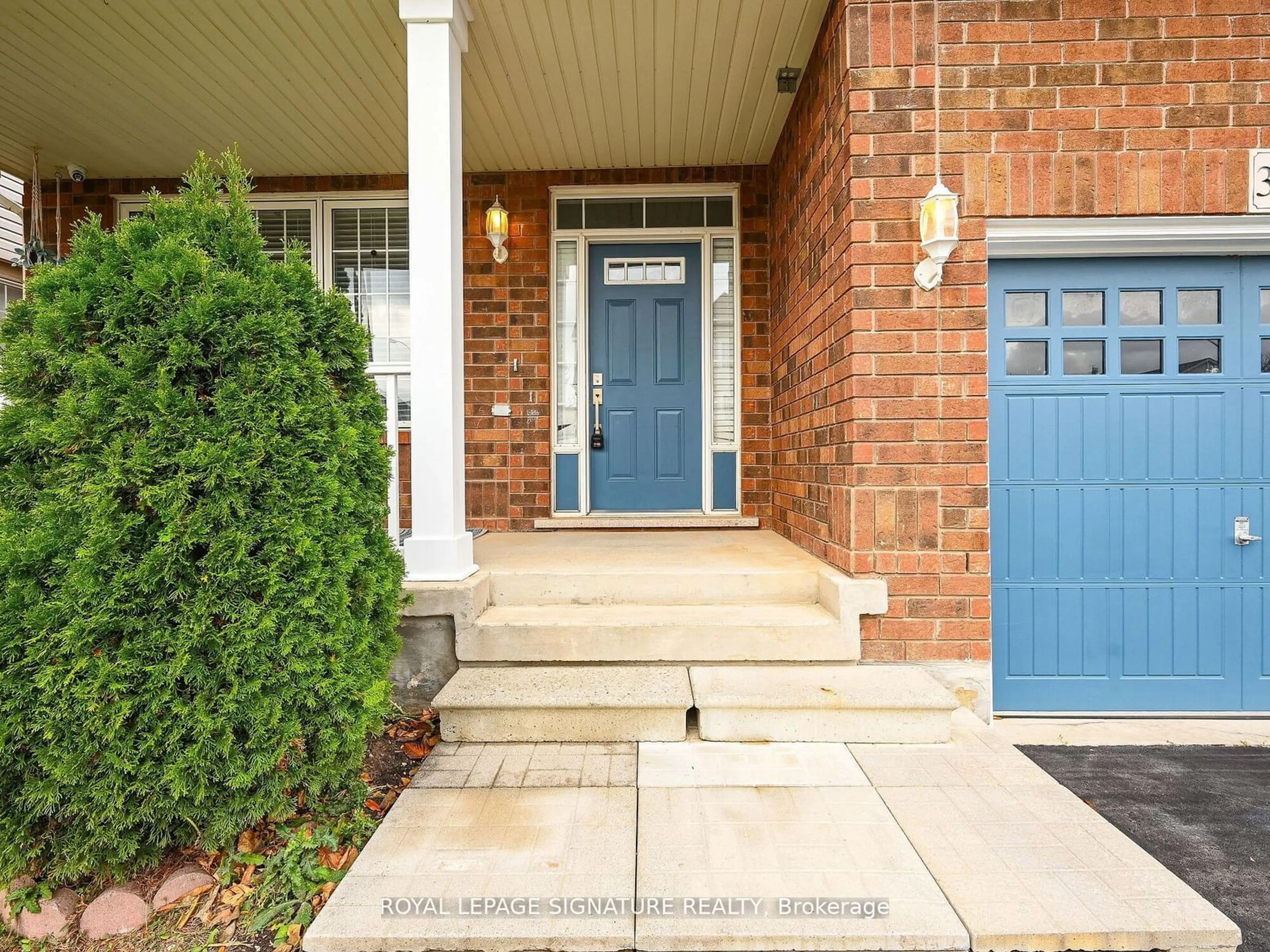 Home with brick exterior material, street for 3207 Munson Cres, Burlington Ontario L7M 0C2