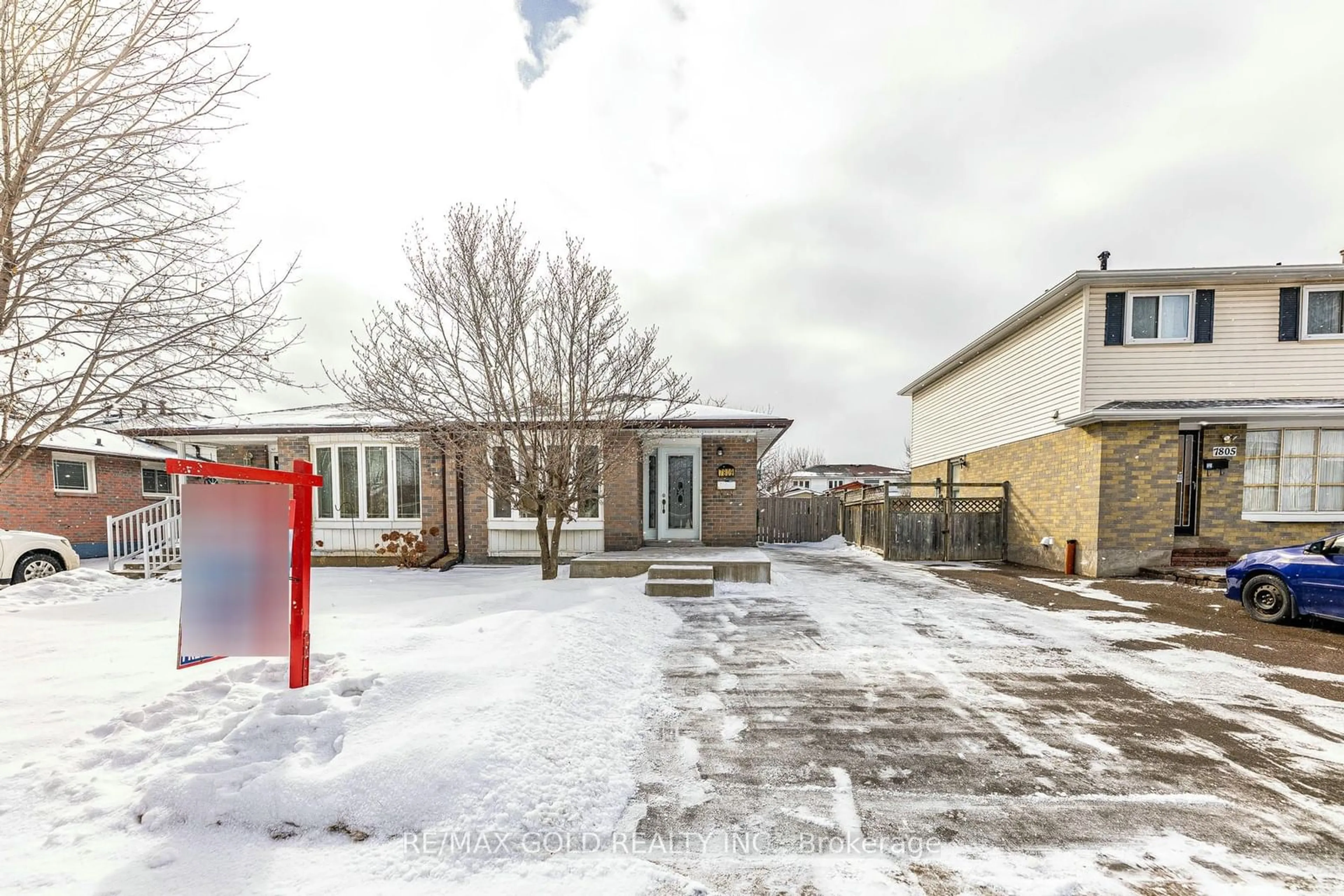 Unknown for 7809 Priory Cres, Mississauga Ontario L4T 3H6