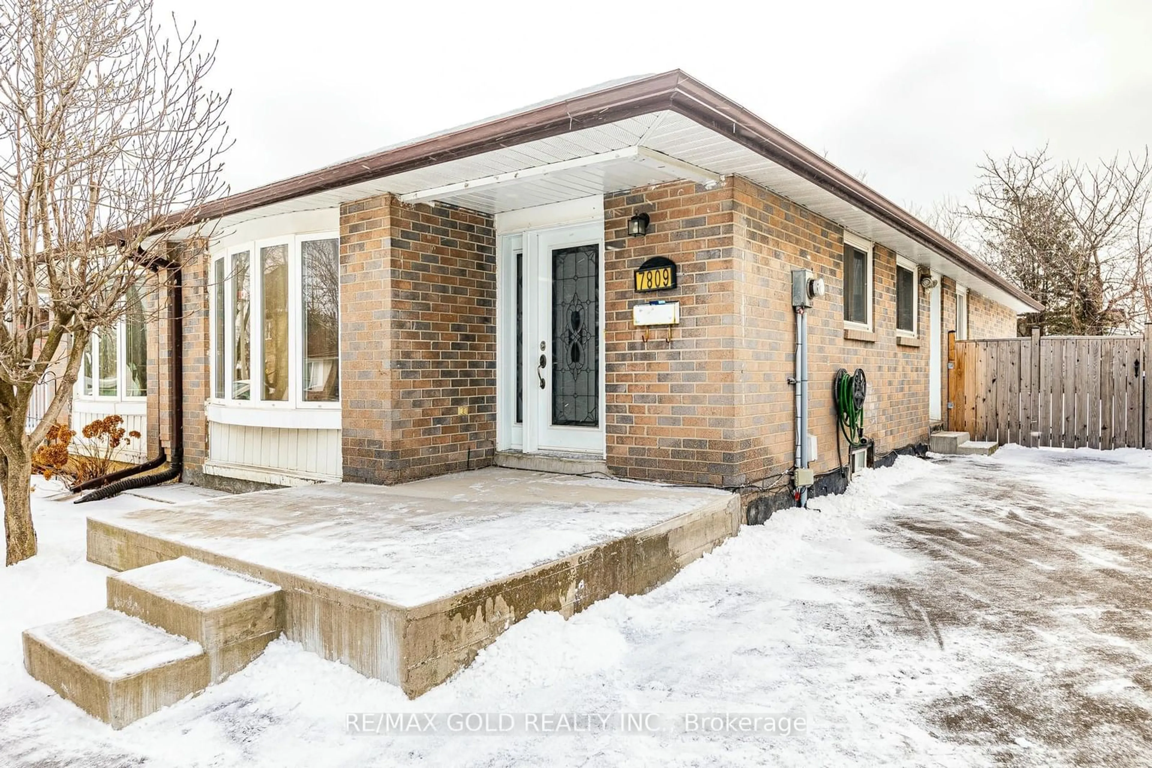 Home with brick exterior material, street for 7809 Priory Cres, Mississauga Ontario L4T 3H6