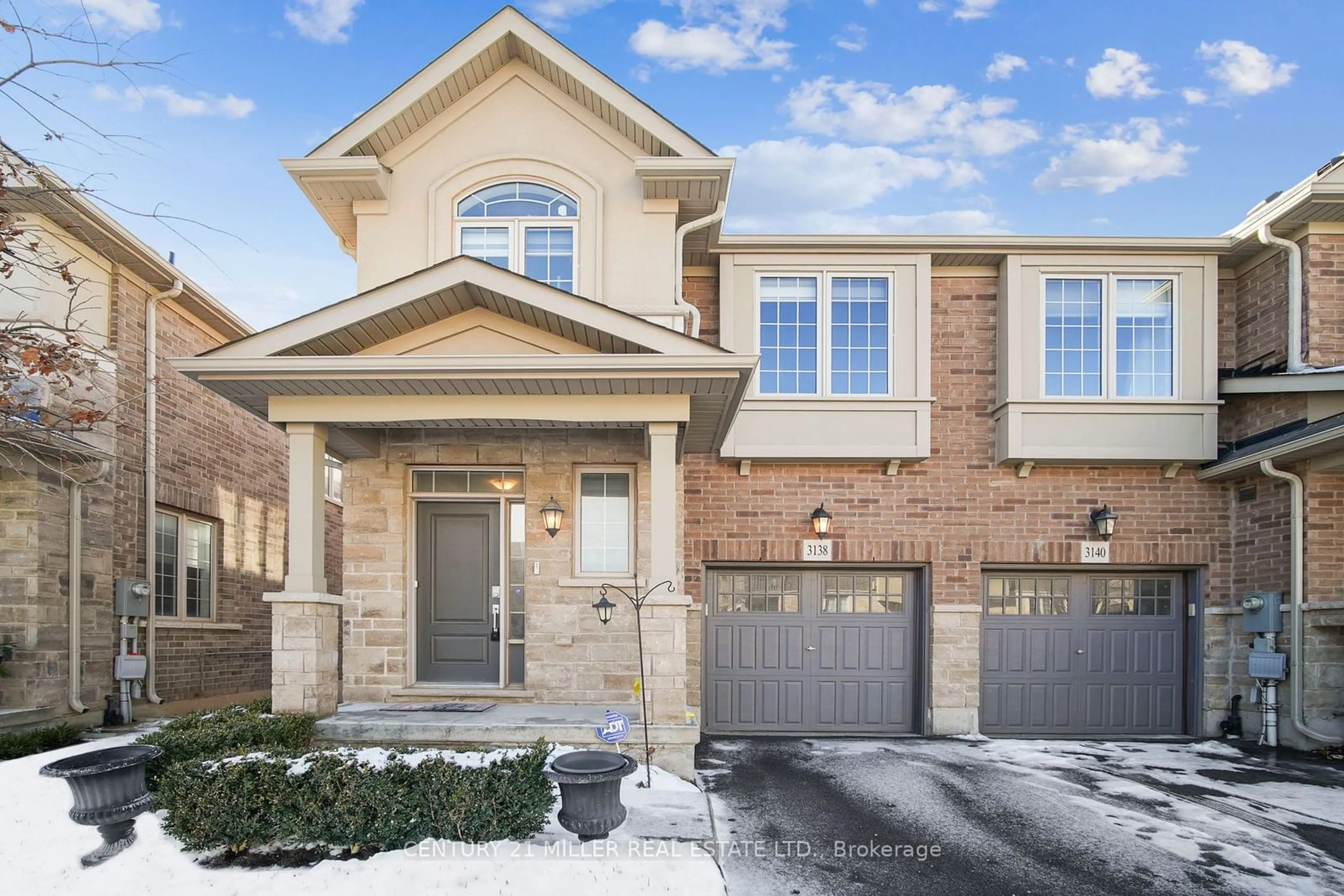 Home with brick exterior material, street for 3138 Blackfriar Common, Oakville Ontario L6H 0P8