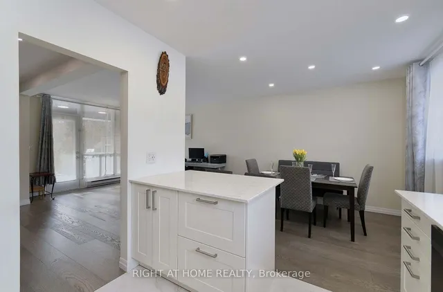Additional image 27 of 34 Tandridge Cres Unit 888