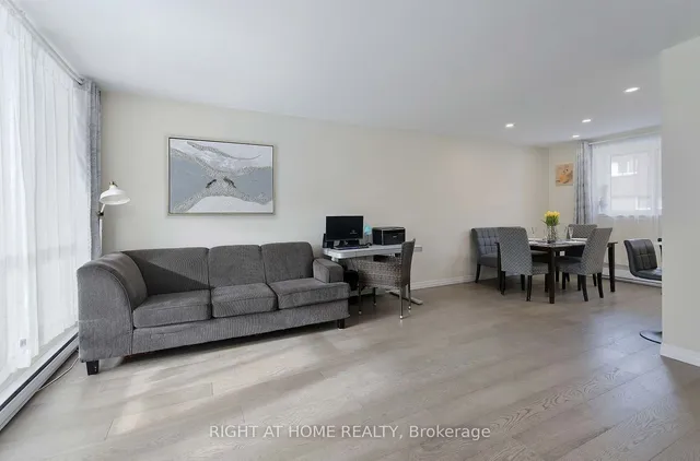 Additional image 30 of 34 Tandridge Cres Unit 888