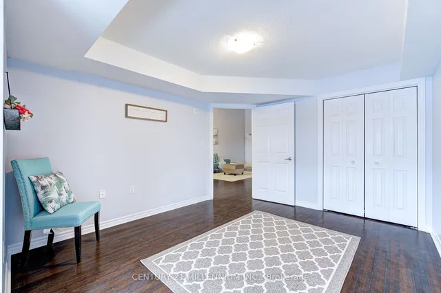 Additional property image - 1380 Main St Unit 407