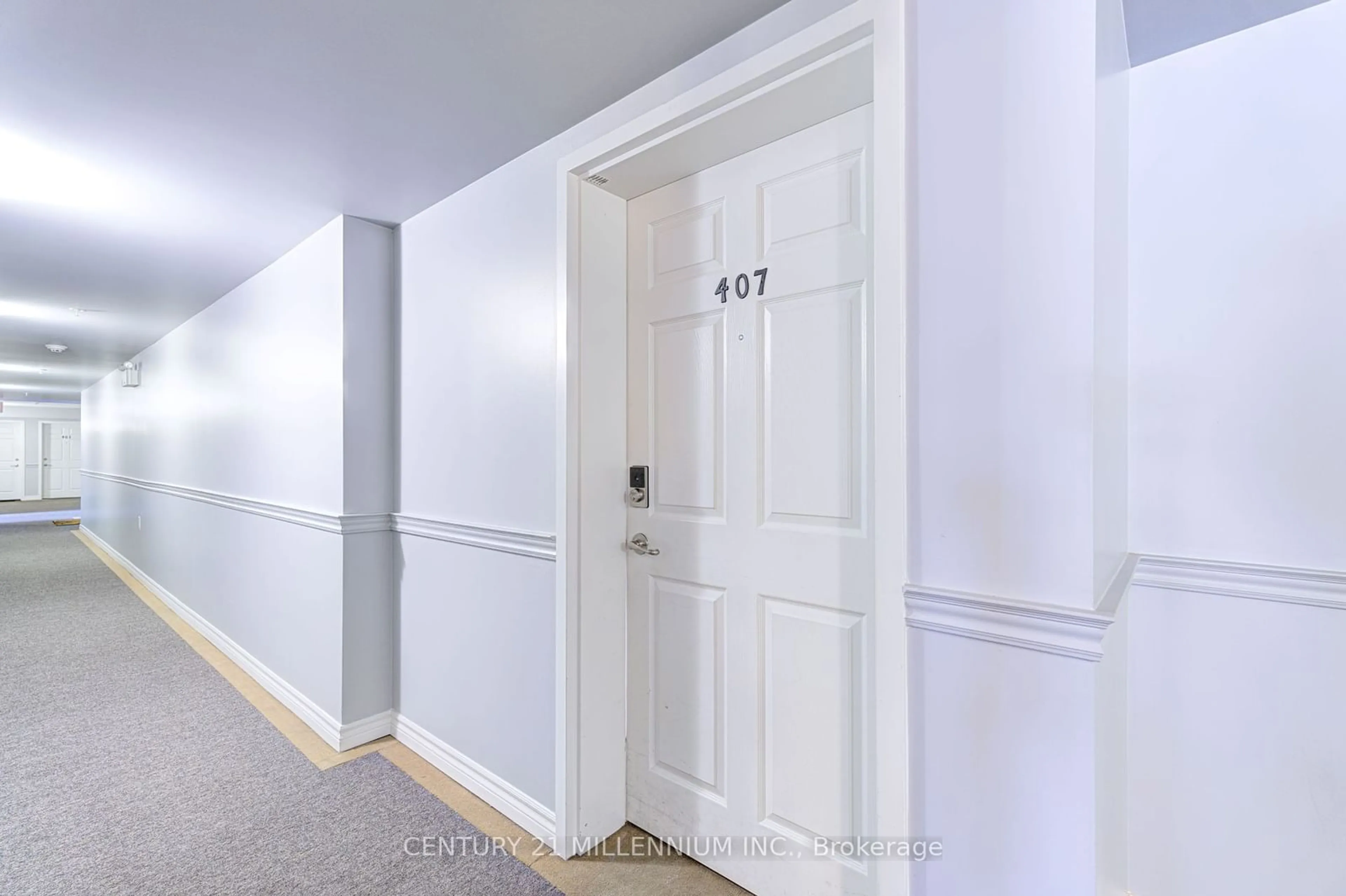 Indoor entryway for 1380 Main St #407, Milton Ontario L9T 7S4