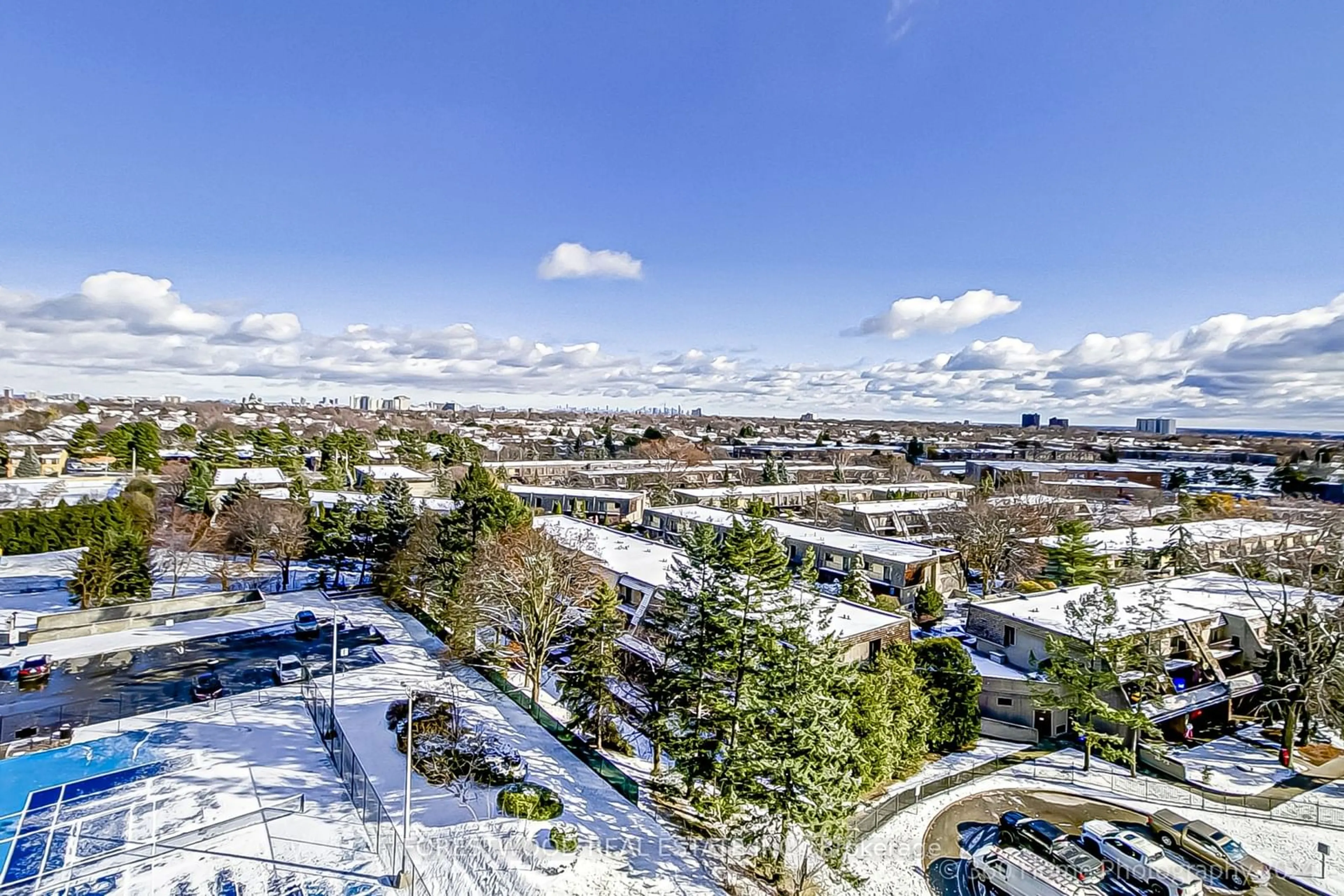 A pic from outside/outdoor area/front of a property/back of a property/a pic from drone, city buildings view from balcony for 1320 Mississauga Valley Blvd #1015, Mississauga Ontario L5A 3S9