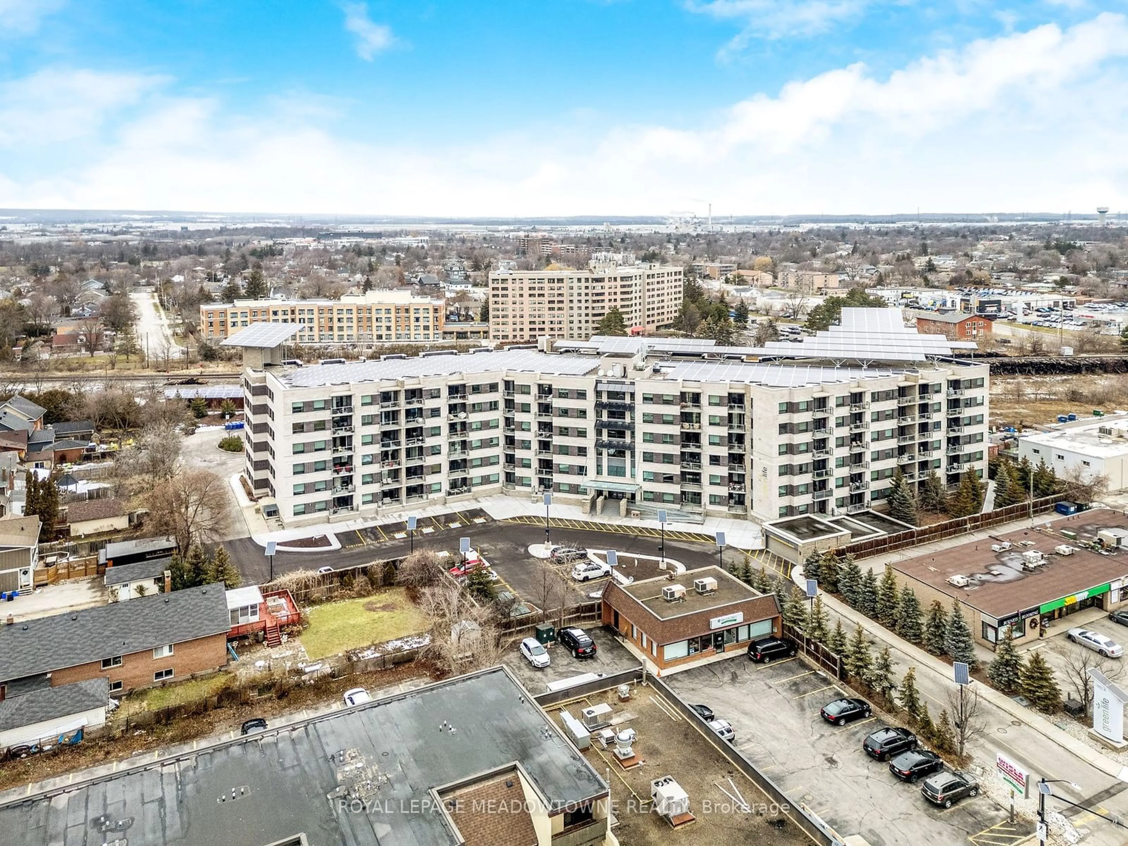 A pic from outside/outdoor area/front of a property/back of a property/a pic from drone, city buildings view from balcony for 383 Main St #618, Milton Ontario L9T 8K8