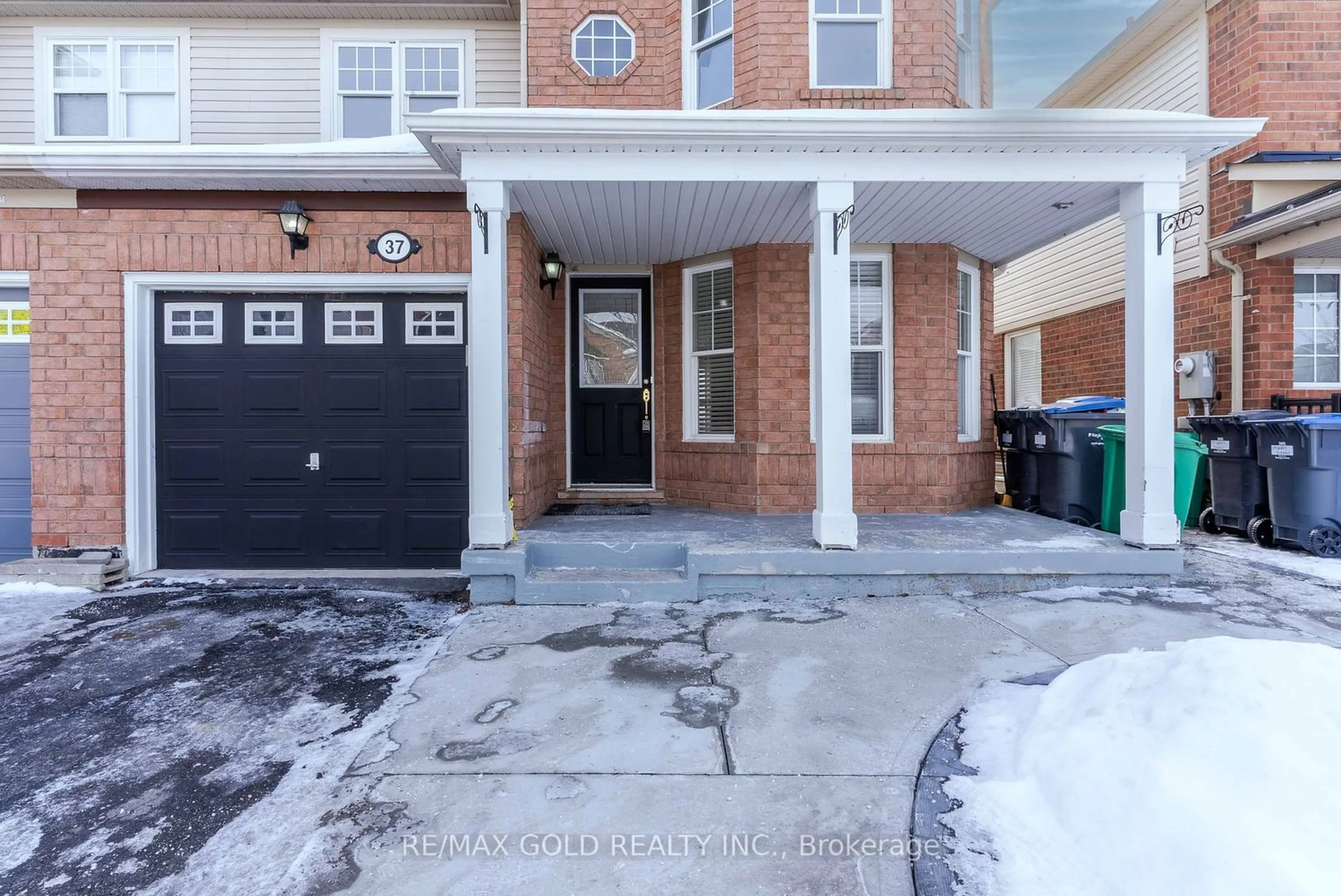 Home with brick exterior material, street for 37 Keats Terr, Brampton Ontario L7A 3N1