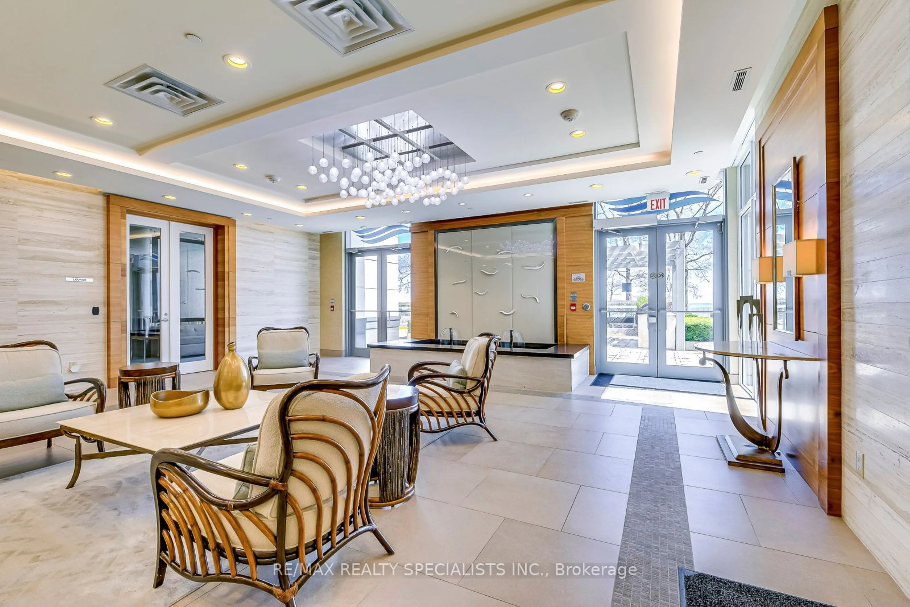 Lobby for 3500 Lakeshore Rd #725, Oakville Ontario L6L 0B4