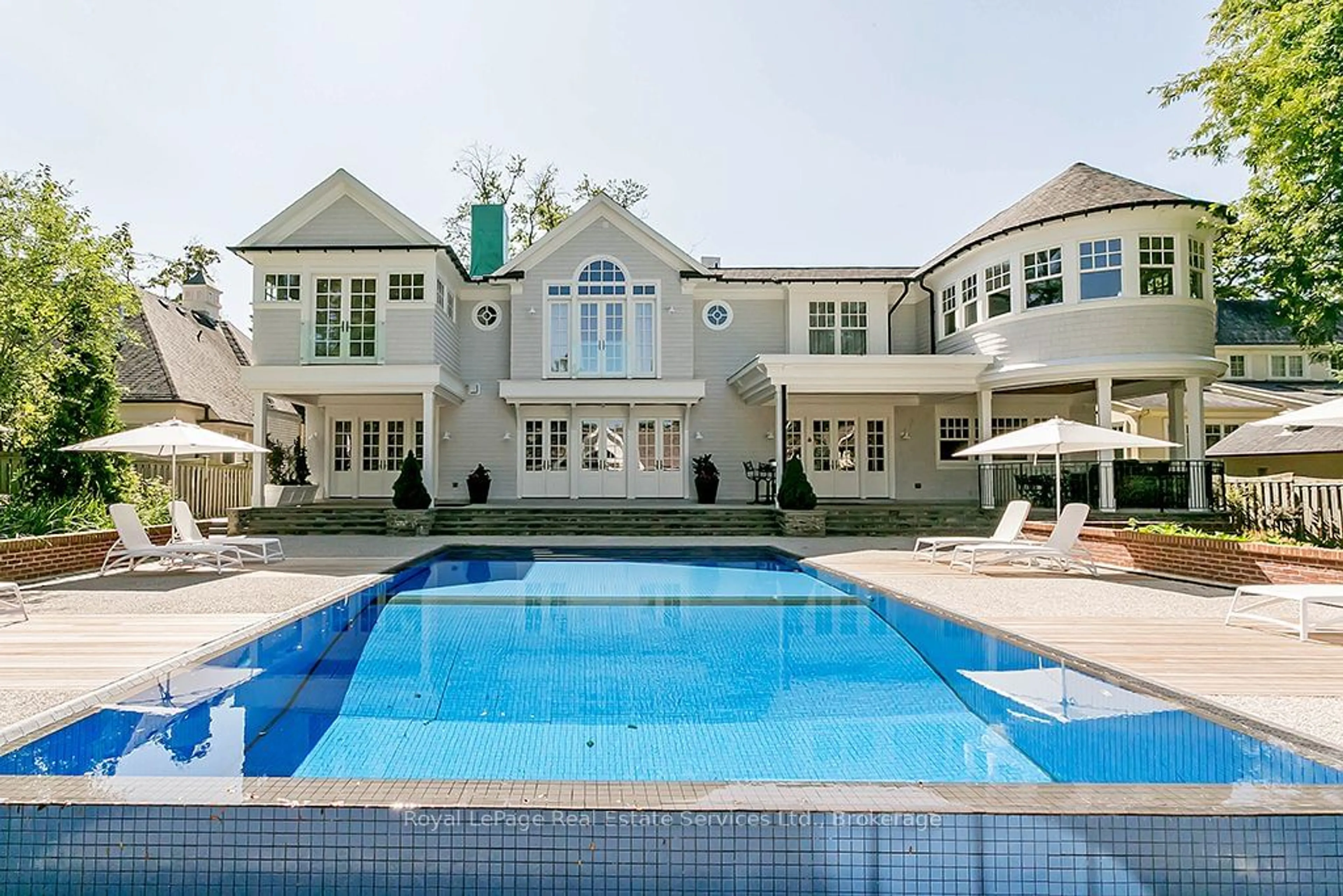 Pool for 27 PARK Ave, Oakville Ontario L6J 3X9