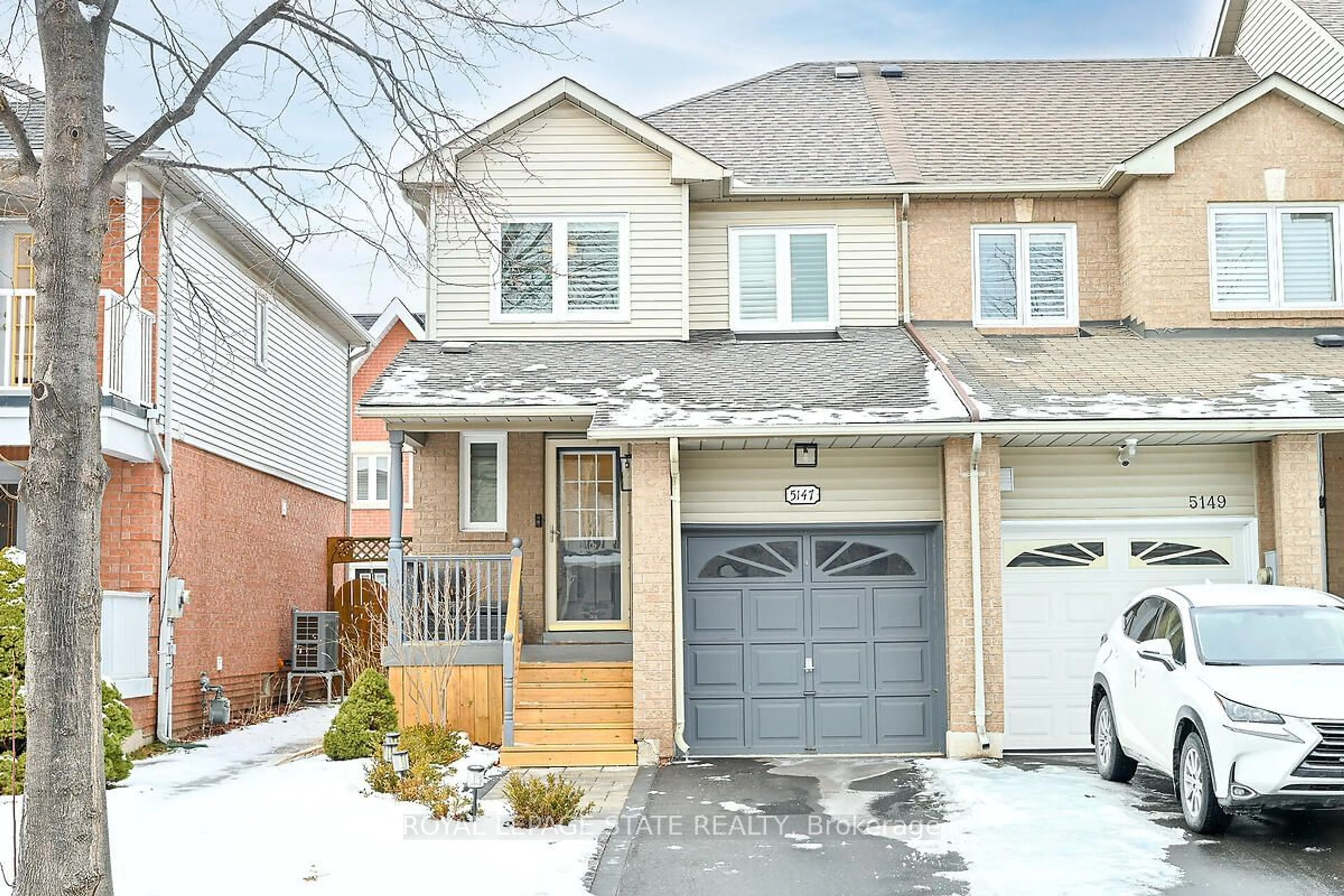 Home with brick exterior material, street for 5147 Thornburn Dr, Burlington Ontario L7L 6K9