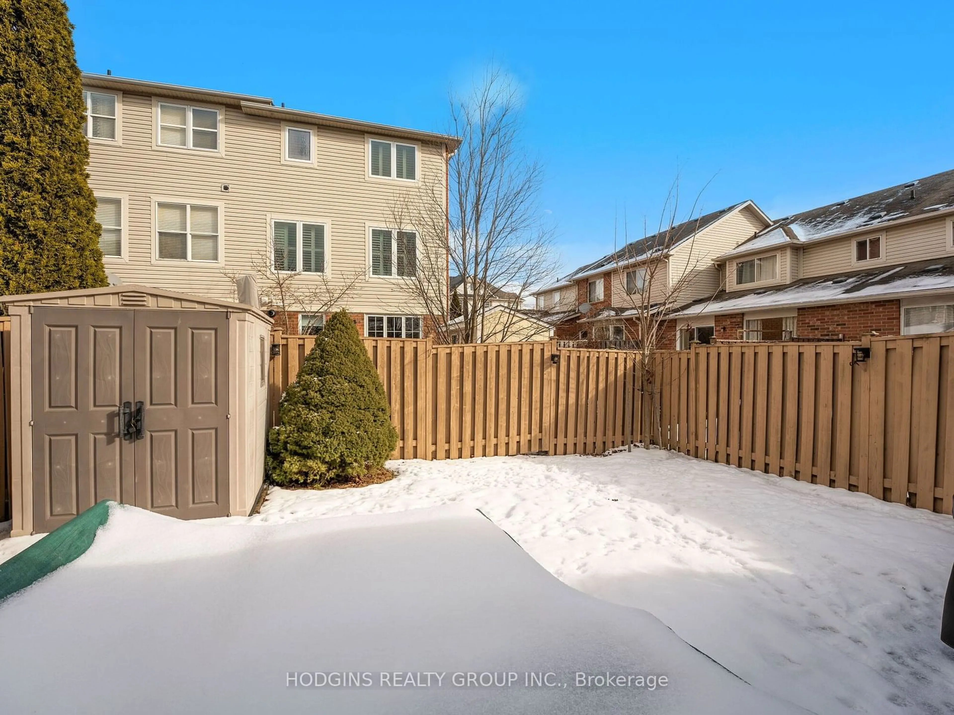 Patio, street for 2603 Valleyridge Dr #2603, Oakville Ontario L6M 5H6