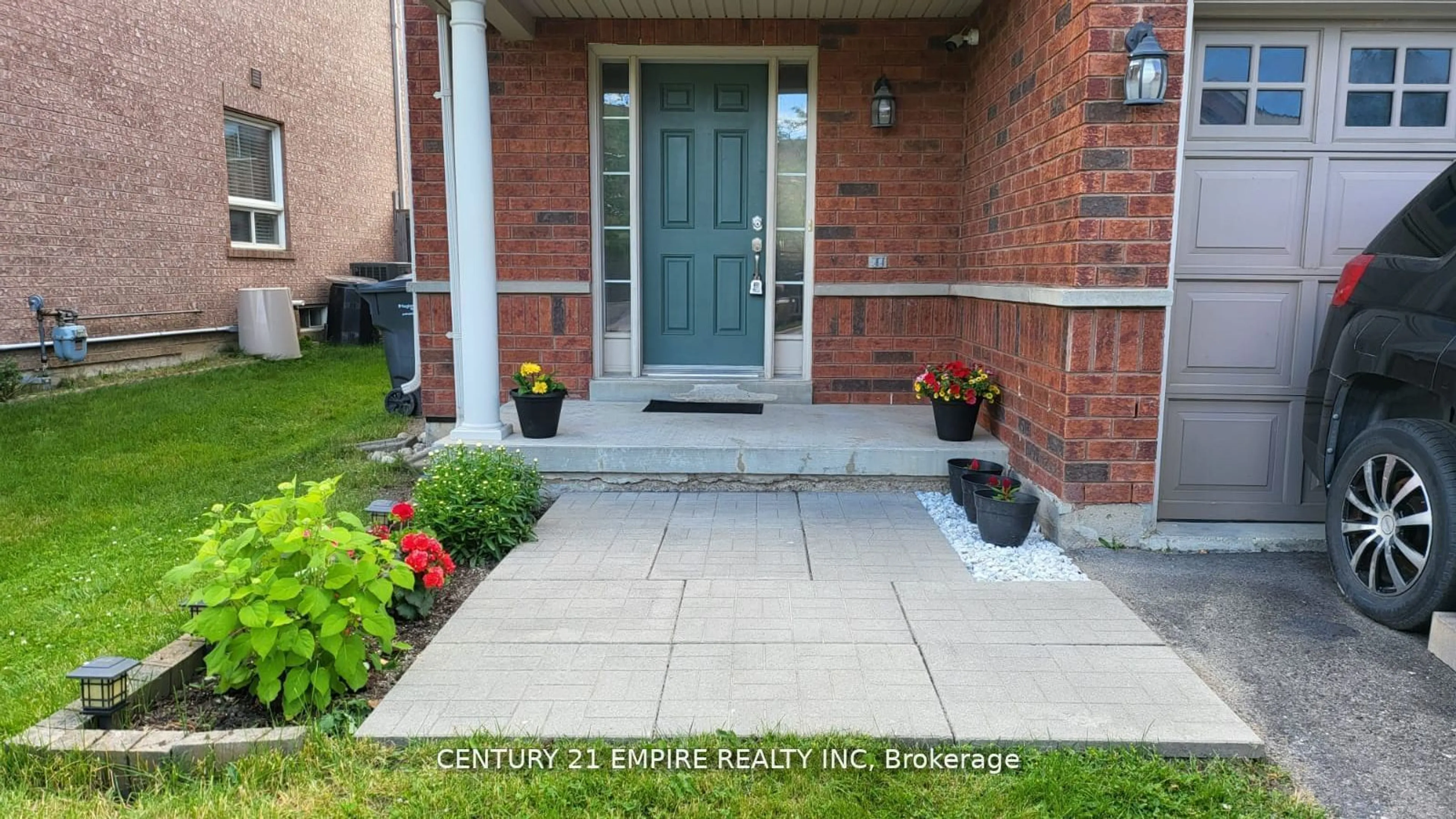 Indoor entryway for 83 Bushmill Circ, Brampton Ontario L7A 0K6