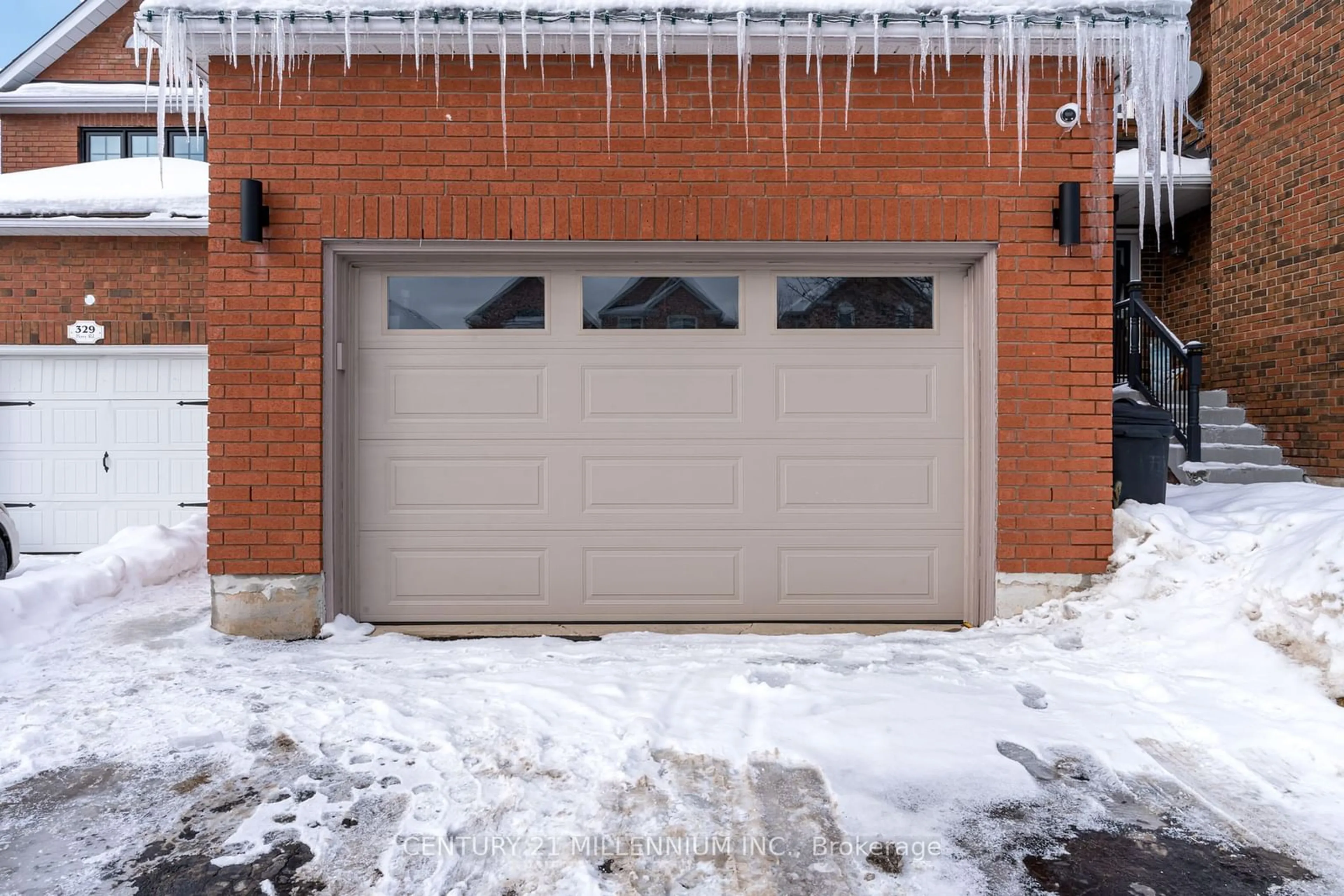 Indoor garage for 327 Perry Rd, Orangeville Ontario L9W 4Y9