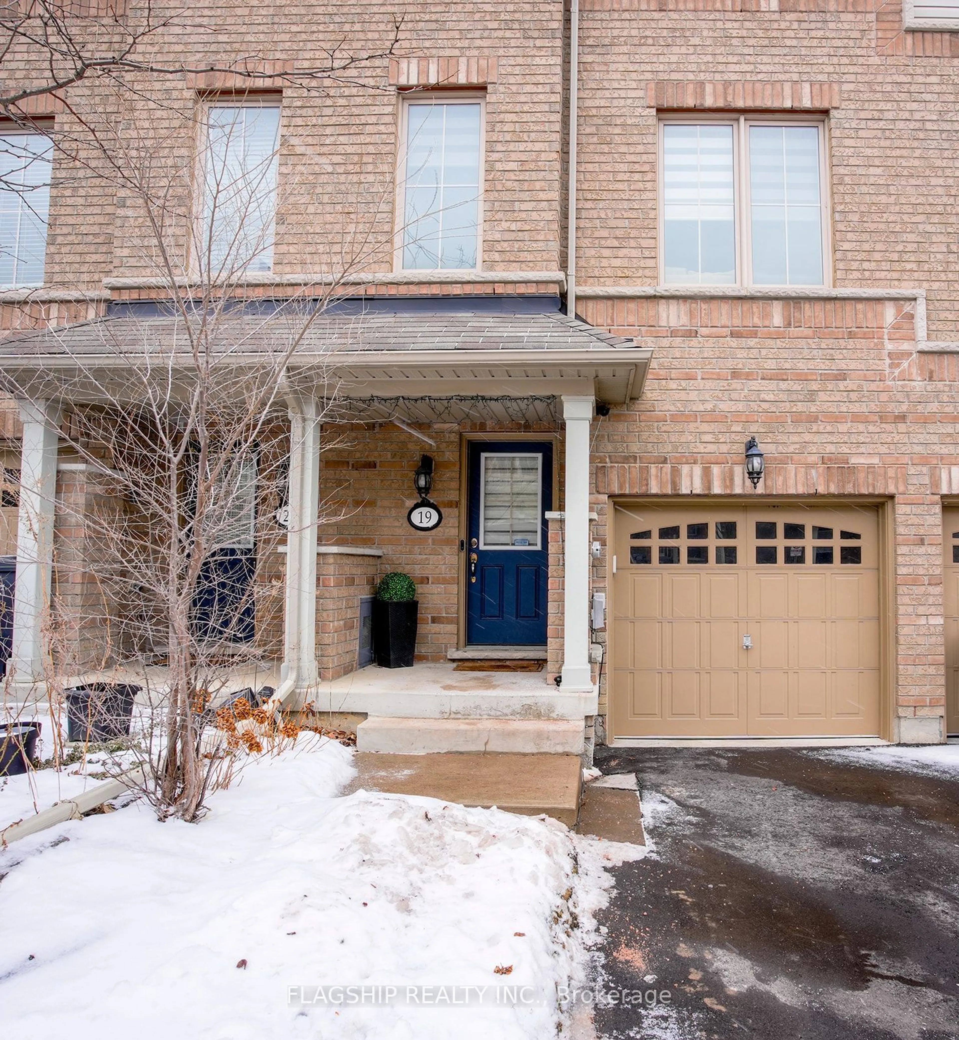 Home with brick exterior material, street for 19 Cedar Lake Cres, Brampton Ontario L6Y 0P9