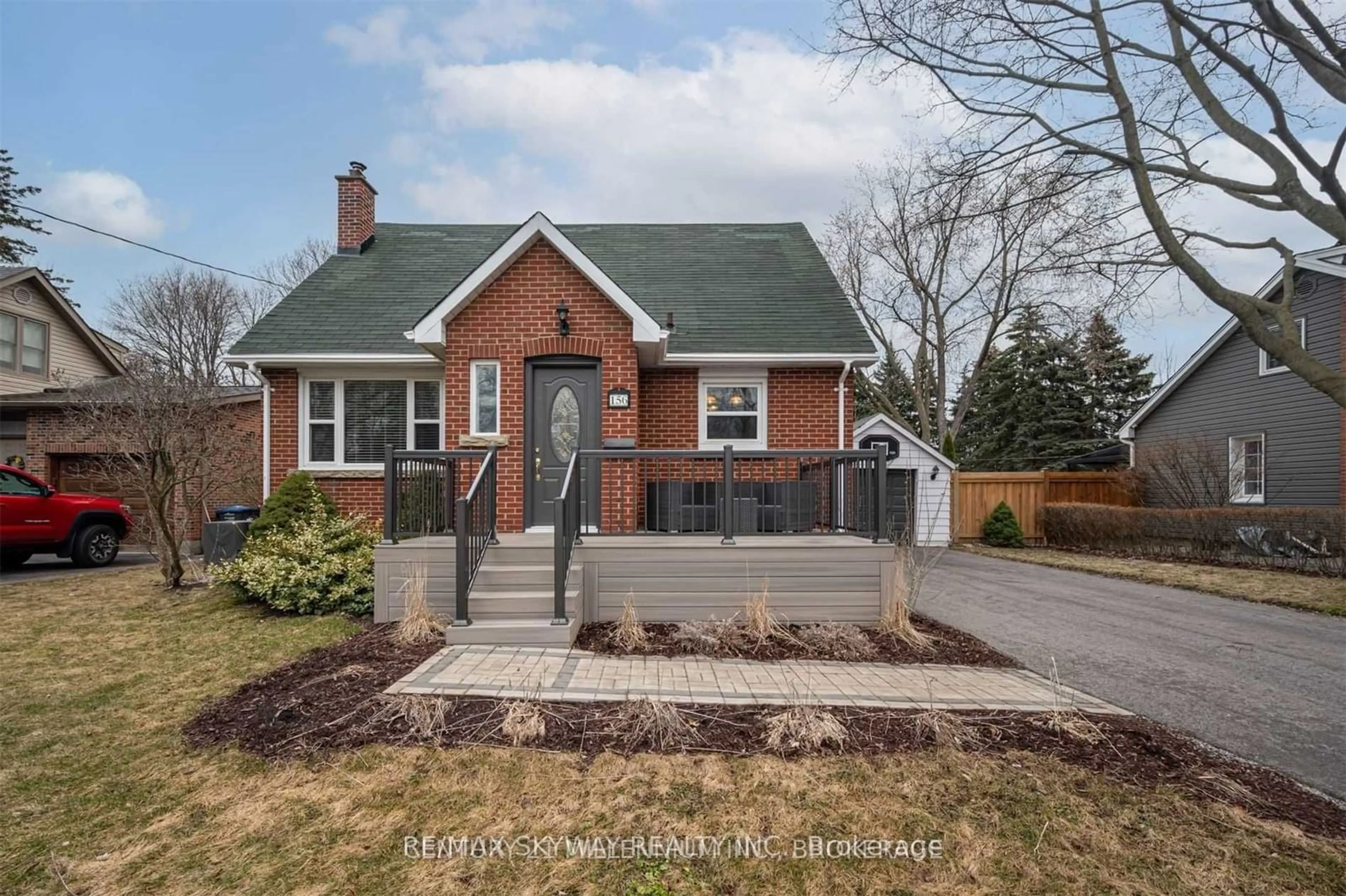 Home with brick exterior material, street for 156 Mill St, Brampton Ontario L6Y 1T6