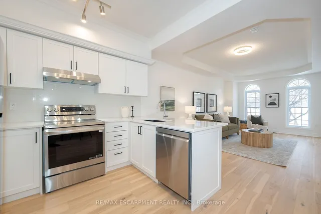 Additional property image - 244 Glenashton Dr