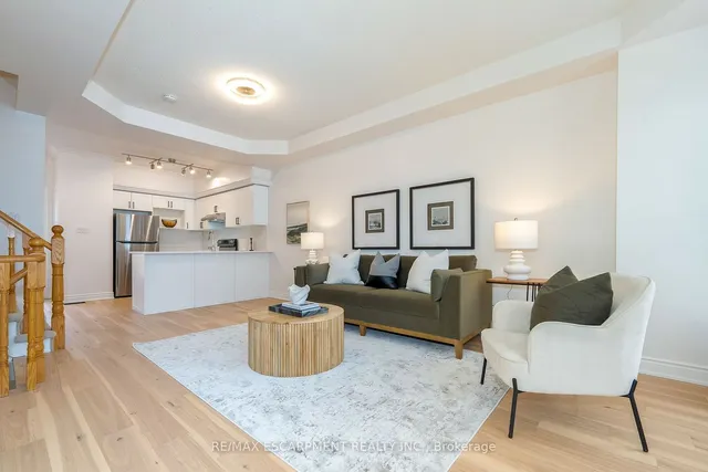 Additional property image - 244 Glenashton Dr