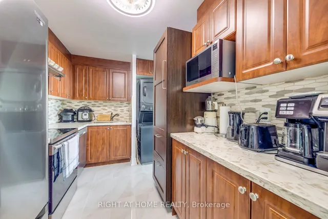 Additional image 30 of 3700 Kaneff Cres Unit 1412