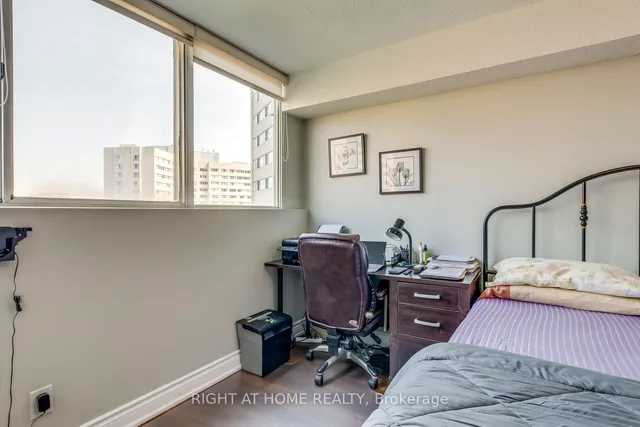 Additional image 18 of 3700 Kaneff Cres Unit 1412