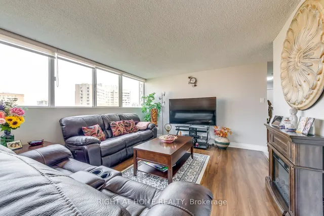 Additional image 32 of 3700 Kaneff Cres Unit 1412