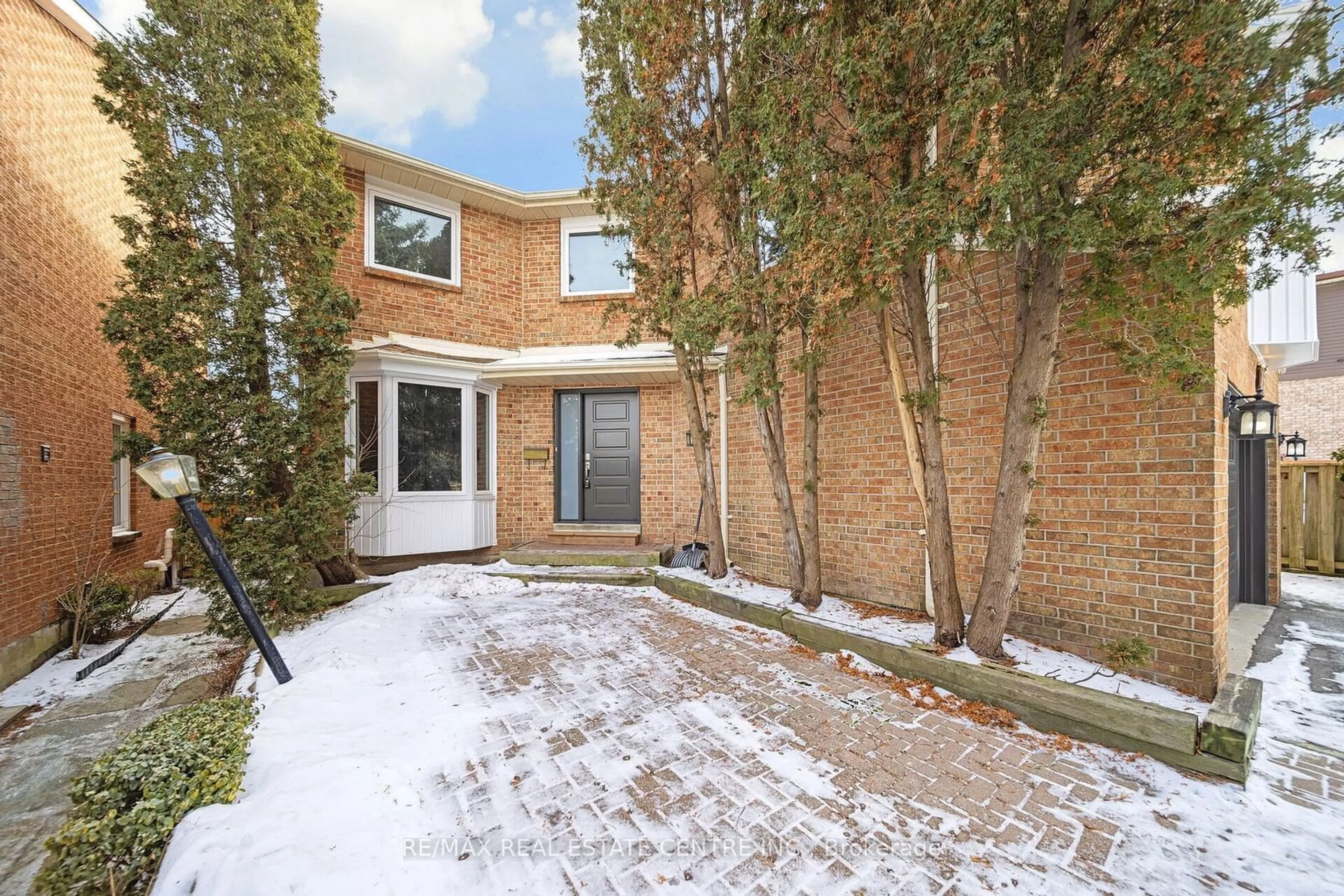 Home with brick exterior material, street for 15 HOWELL St, Brampton Ontario L6Y 3H9