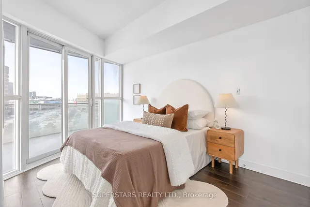 Additional property image - 50 Absolute Ave Unit 707