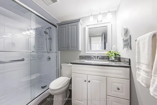 Additional property image - 2055 UPPER MIDDLE Rd Unit 1201